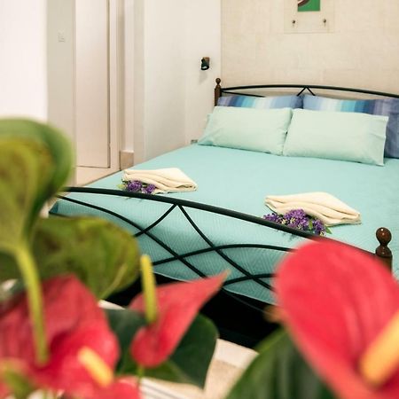 Ibis Your Cosy Oasis With Private Parking And Patio Split Ngoại thất bức ảnh