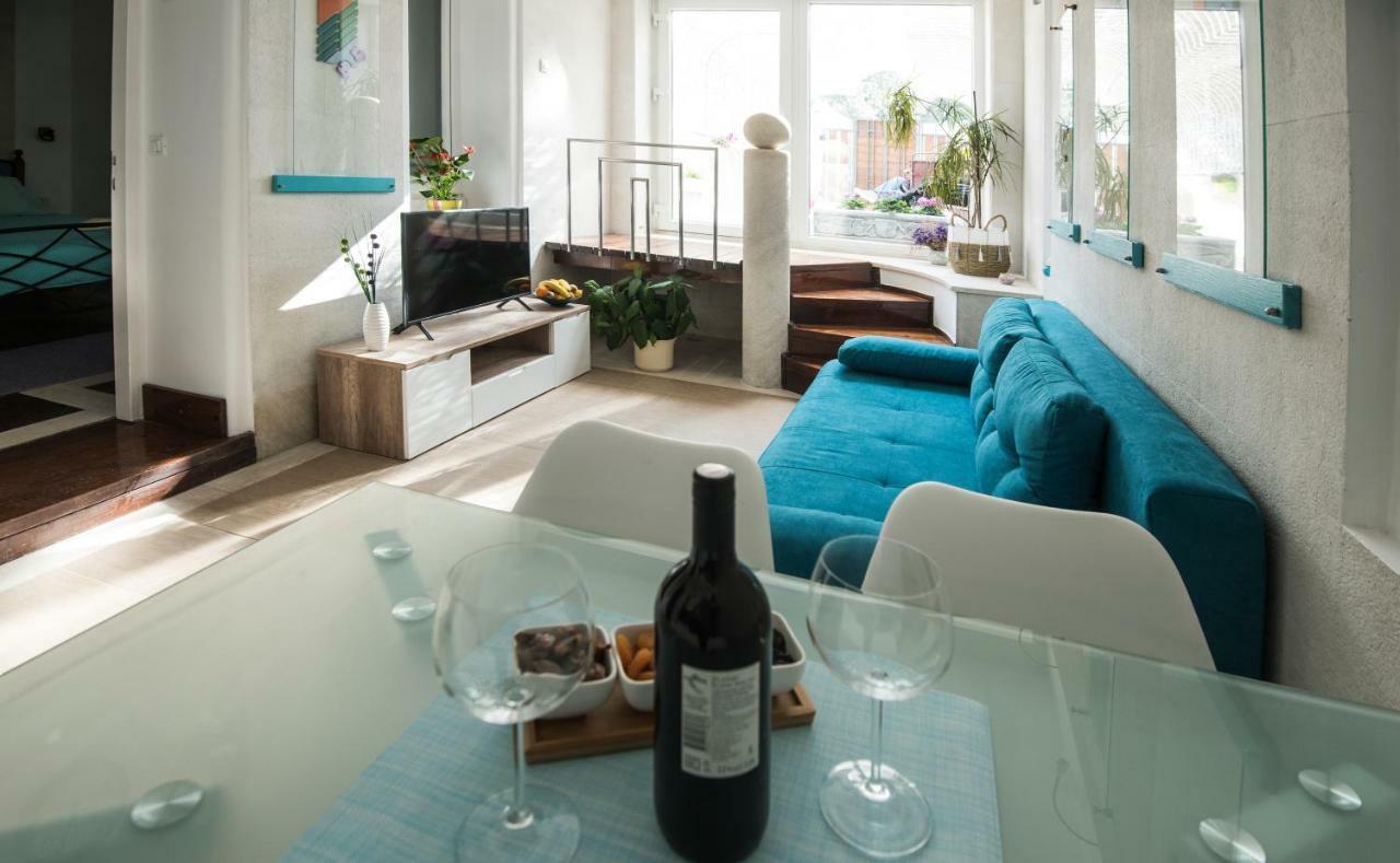 Ibis Your Cosy Oasis With Private Parking And Patio Split Ngoại thất bức ảnh