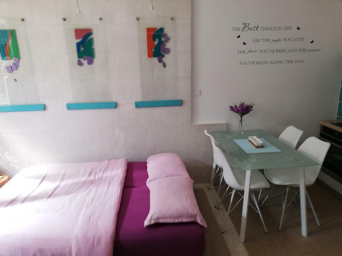 Ibis Your Cosy Oasis With Private Parking And Patio Split Ngoại thất bức ảnh