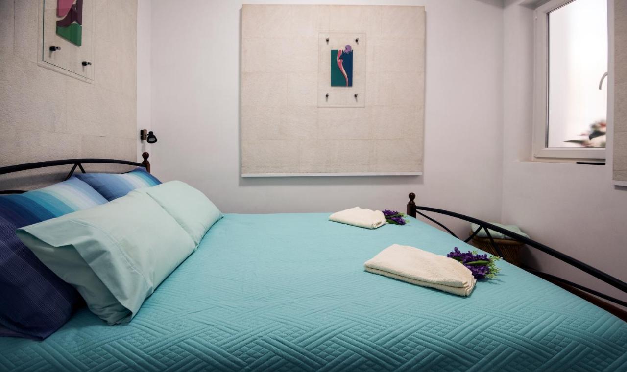 Ibis Your Cosy Oasis With Private Parking And Patio Split Ngoại thất bức ảnh